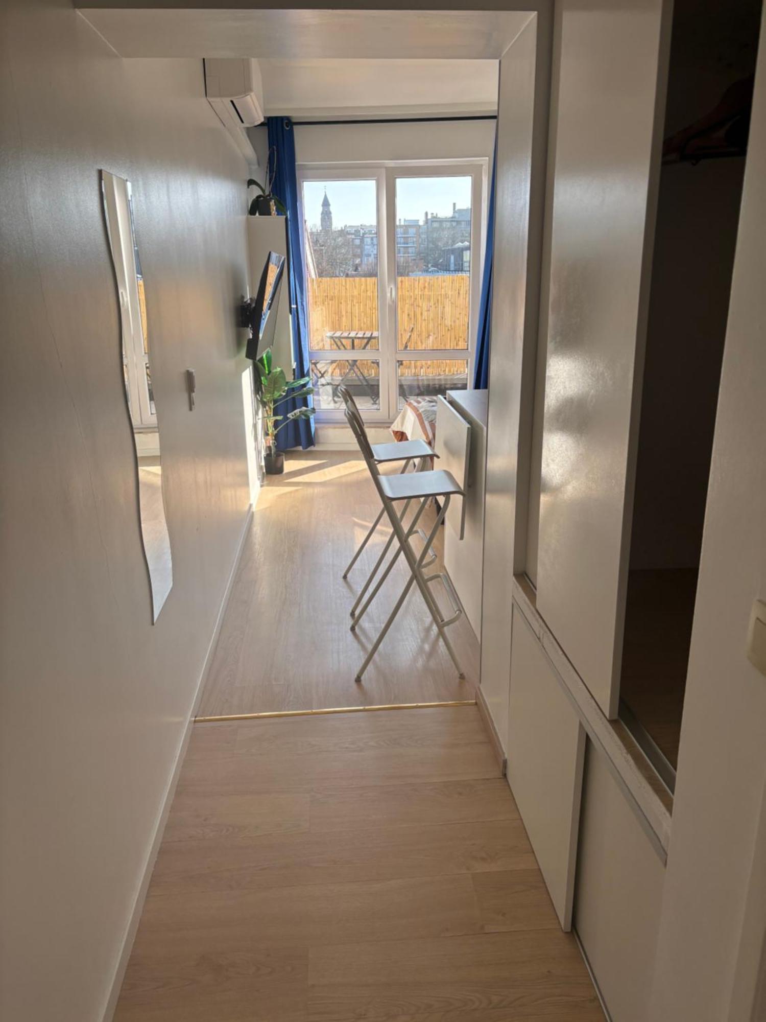 Bright Close To Everything! Apartment *